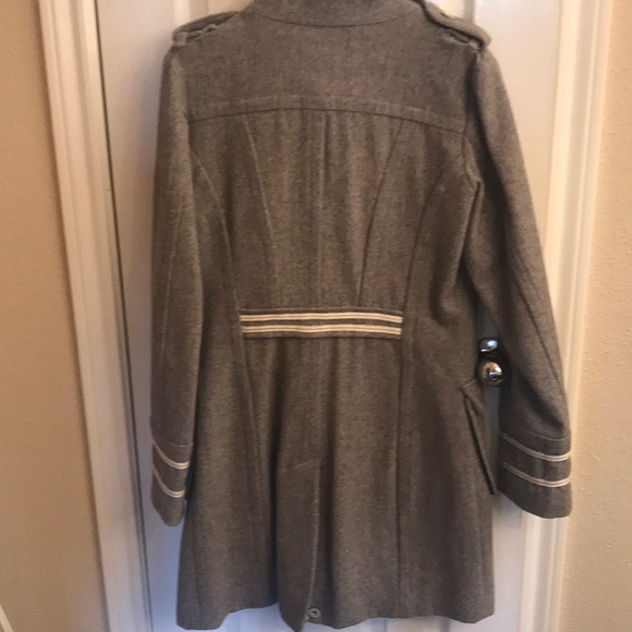 Coat - Picture 3 of 3